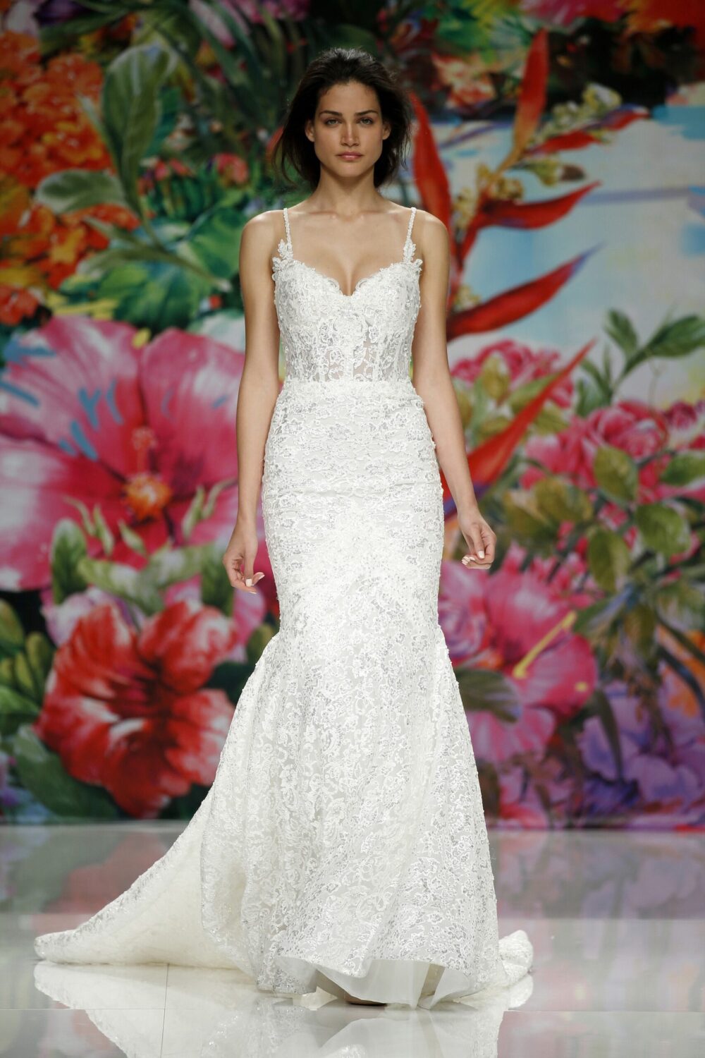 Woman finds 6 Thousand dollar wedding dress for pennies at Goodwill